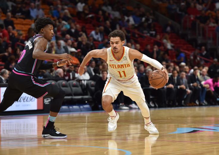 Trae Young Josh Richardson | Foto: Reuters