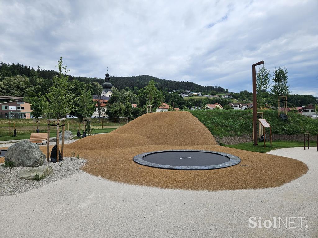 park Jezero, Prevalje