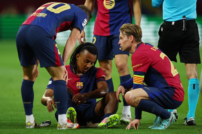Jules Kounde FC Barcelona | Jules Kounde je nepogrešljivi član obrambe Barcelone. | Foto Reuters