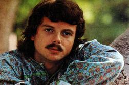 Umrl ameriški pevec Scott McKenzie