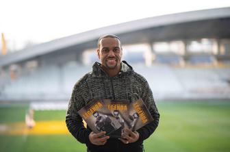 Tavares pred izidom biografije: "Malo ljudi ve, kaj sem prestal"