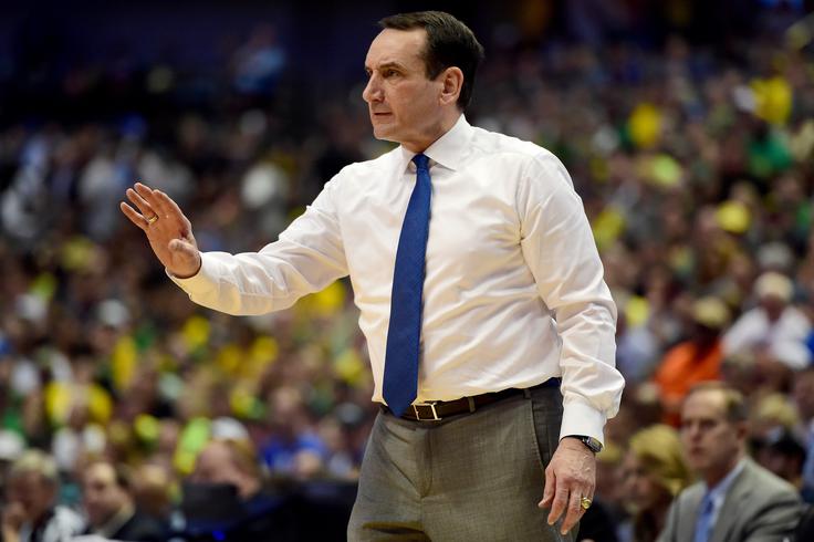 Mike Krzyzewski letos ne bo osvojil naslova na igrišču, je pa zato prvak ob njem. Za enoletno vodenje moštva Duke je prejel 7,5 milijona dolarjev (6,8 milijona evrov), več kot kateri koli drug trener v ligi NCAA. | Foto: 