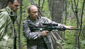Putin televizijsko ekipo rešil pred tigrom