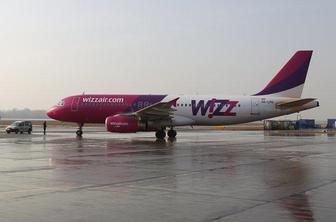 Wizz Air bo zaračunaval tudi za ročno prtljago