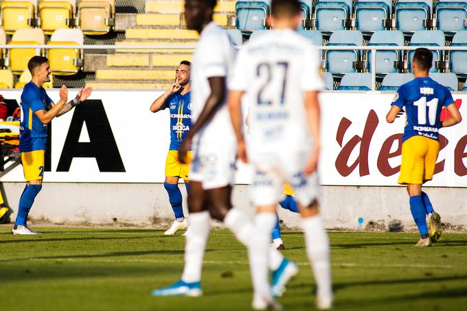 Kapetan je Celjane v vodstvo popeljal v 38. minuti, ko je v gol spremenil lepo podajo Luke Kerina. | Foto: Grega Valančič/Sportida