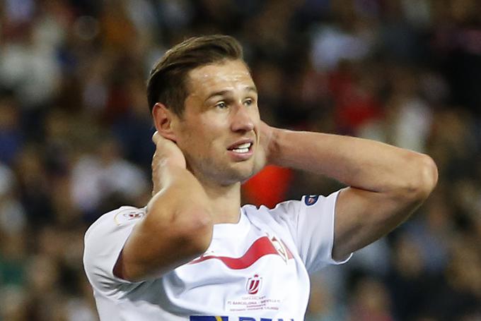 Grzegorz Krychowiak je zadnjo tekmo v tej sezoni odigral v finalu španskega pokala, v katerem je Sevilla izgubila proti Barceloni. | Foto: 