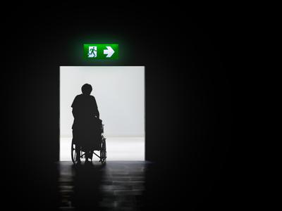 Varuh v primeru priznanja invalidnine ugotovil kršitve več ustavnih pravic