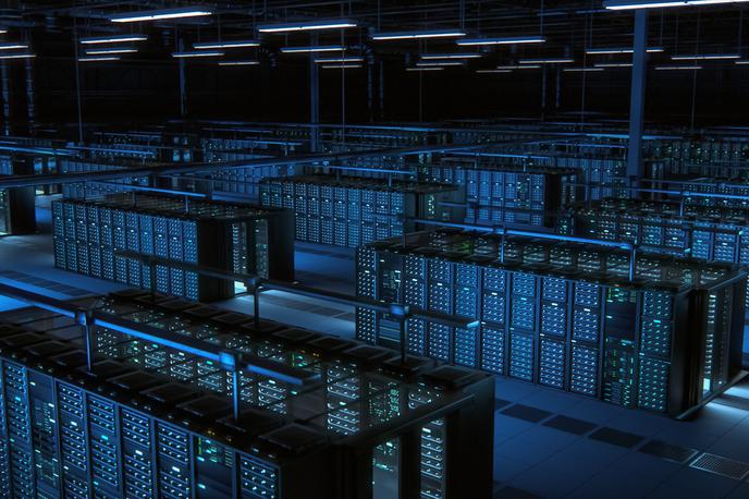 Podatkovni center, Data Center | Center nameravajo zgraditi na območju občine Topusko v Siško-moslavški županiji. Vrednost naložbe po poročanju hrvaške tiskovne agencije Hina ocenjujejo na več kot 50 milijard evrov, kar pomeni, da bi lahko šlo za največjo naložbo v zgodovini države. | Foto Shutterstock