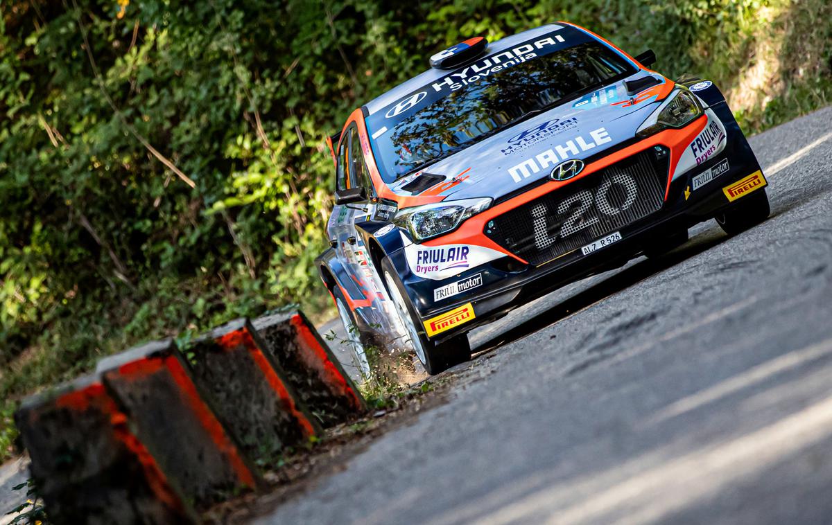 Rally Nova Gorica | Rok Turk in Blanka Kacin (hyundai i20 R5), vodilna v slovenskem državnem prvenstvu. | Foto Uroš Modlic