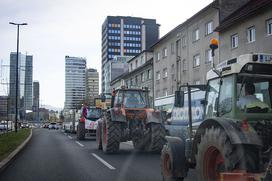 Gradnja nevarnega kanalizacijskega kanala C0