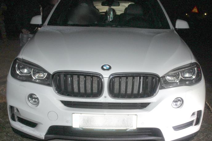 bmw, avtomobil, tihotapec, Turki, policija, nedovoljen vstop | Policijski postopki z državljani Turčije še niso zaključeni, so še navedli pri novomeški policijski upravi. | Foto PU Novo mesto