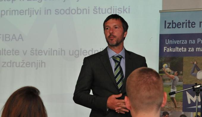 Dr. Igor Stubelj, strokovnjak na področju poslovnih financ, ki svoje bogato znanje prenaša naprej na Fakulteti za management v Kopru. | Foto: 