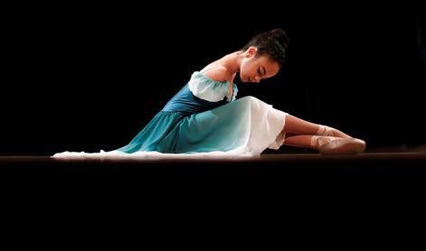 16-letna baletka nima rok, ima pa ogromno talenta in volje #video