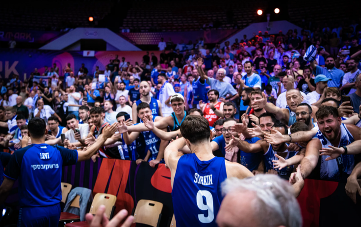 Izraelci so do zdaj pri treh zmagah in enem porazu. | Foto: FIBA