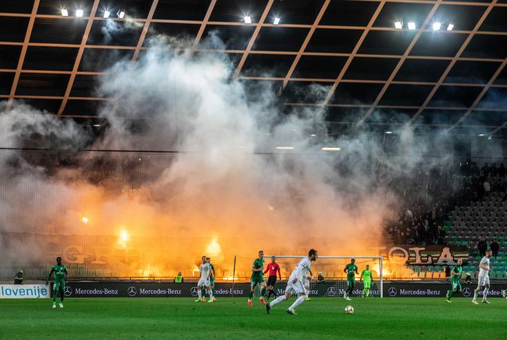 Z Olimpijo ni nikoli premagal Maribora, še več, v Stožicah je izkusil tudi zelo boleč poraz z 0:3. Ko je igral večne derbije v vijoličnem dresu, je vedno, ko je bil na zelenici, ostal neporažen proti Ljubljančanom. Je pa s klopi spremljal zelo visok poraz vijolic pred osmimi leti, ko so izgubile v Stožicah po nepozabnem slavju v Glasgowu kar z 1:4. | Foto: Vid Ponikvar
