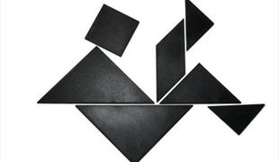 Regal, ki ga je navdihnila kitajska igra tangram