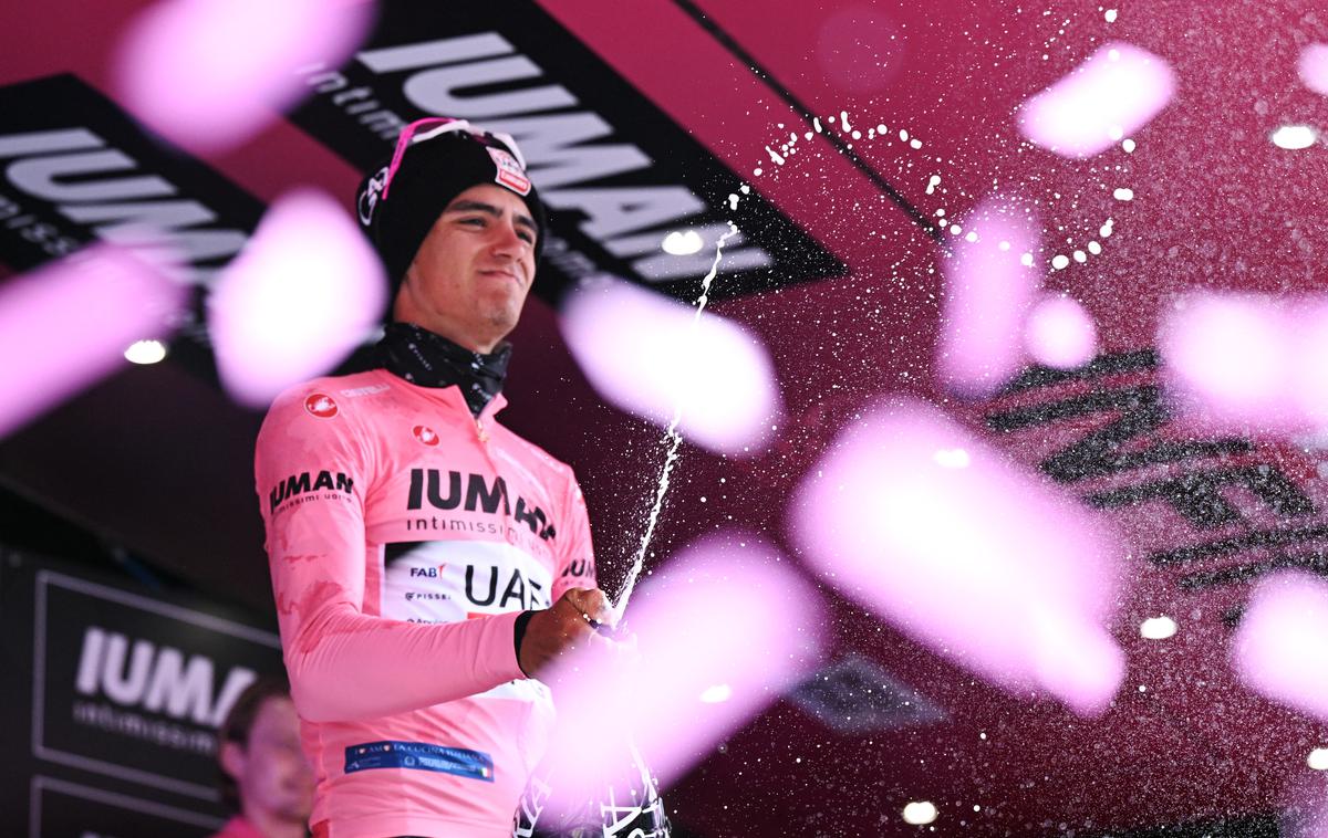 Isaac del Toro, Giro 2025 | Isaac del Toro je še za šest sekund povečal prednost v skupnem seštevku Gira. | Foto Reuters