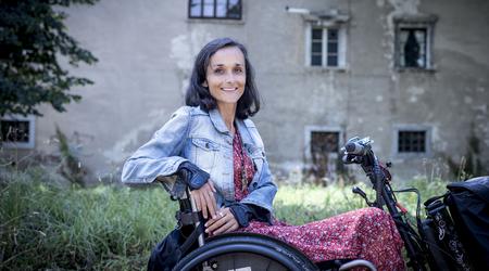 Po hudi prometni nesreči je prišel še rak: Sesulo me je