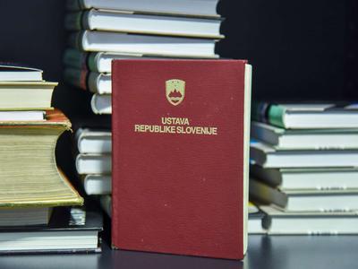 Slovenska ustava praznuje 32 let