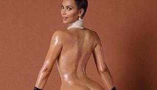 Naoljena in razgaljena Kim Kardashian na naslovnici revije