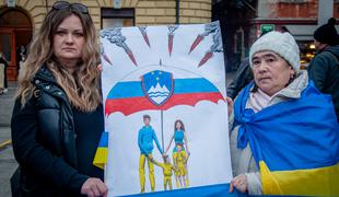 Na Kongresnem trgu shod v podporo Ukrajini #foto #video