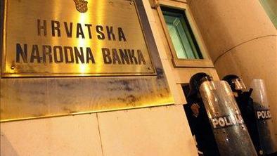 Bo Hrvaška zaradi posojil v frankih uvedla posebni davek?