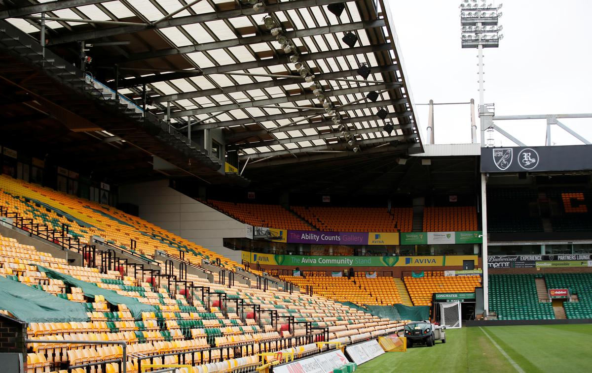 Norwich City | V angleški elitni ligi so med testi za covid-19 med 1200 igralci in člani osebja v klubih, odkrili dva pozitivna primera. Eden prihaja iz nogometnega kluba Norwich City, drug ni znan.  | Foto Reuters