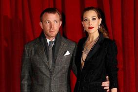 Guy Ritchie bo spet očka