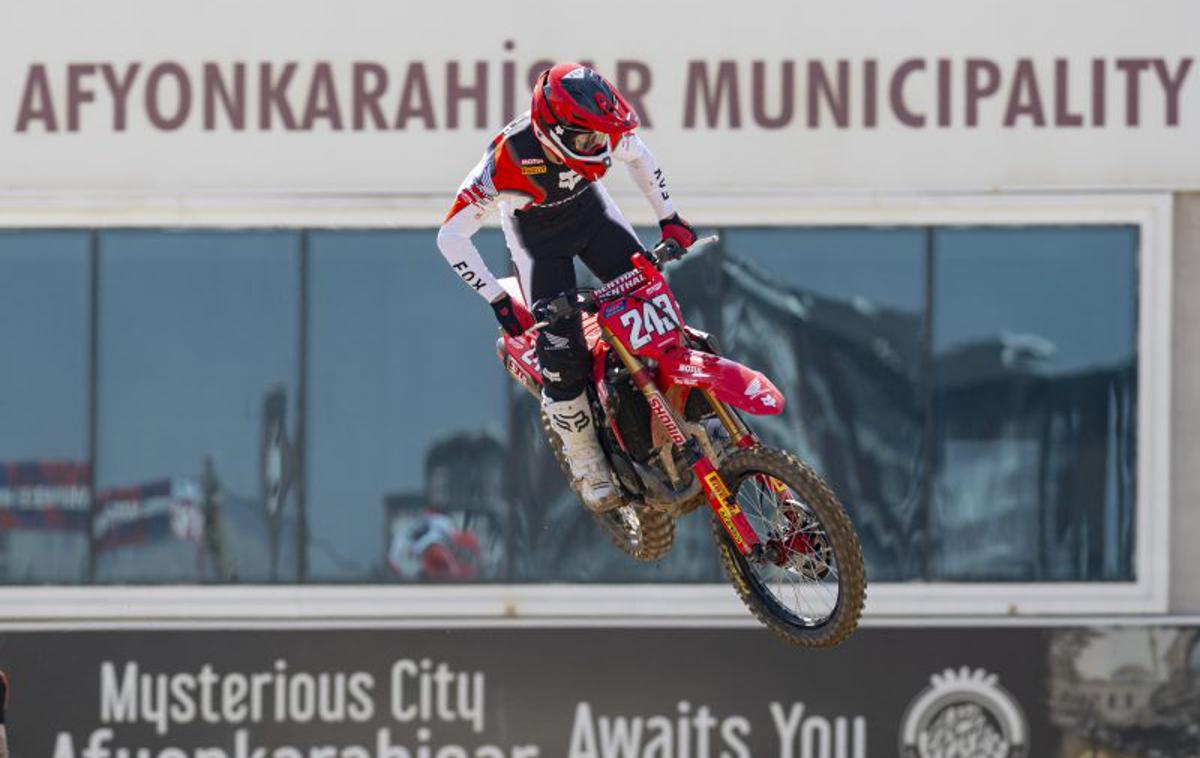 Tim Gajser Turčija Honda | Tim Gajser je v soboto prehitel Jeffreyja Herlingsa in osmič dobil kvalifikacijsko vožnjo. | Foto Honda Racing/ShotbyBavo