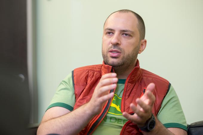 Jan Koum je bil leta 2023 uvrščen na 44. mesto Forbesove lestvice najbogatejših Američanov. Njegovo premoženje je ocenjeno na 15,1 milijarde dolarjev (13,52 milijarde evrov). | Foto: Guliverimage