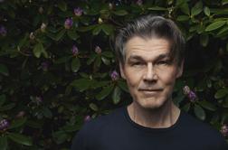 Legendarni frontman ima Parkinsonovo bolezen, diagnozo je več let skrival