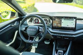 nova-skoda-octavia-porsche-inter-auto-ponudba-anniversary-edition-2025 (10)_1200