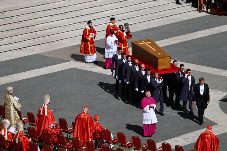pogreb papeža Frančiška | Foto: Reuters