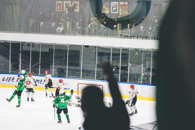 Olimpija je v finalu pred finalom izločila branilce naslova, večne tekmece z Jesenic. | Foto: Grega Valančič/Sportida