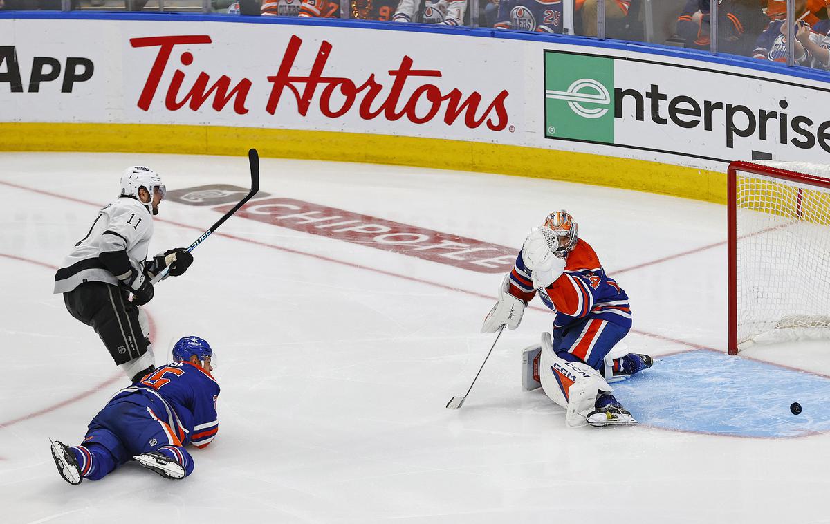 Anže Kopitar Los Angeles Kings | Anže Kopitar je na prvi tekmi sezone dosegel tri gole, na tretji pa je za tri podal. | Foto Reuters