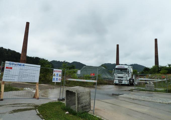 Za najbolj onesnaženo območje v Celjski kotlini velja območje stare Cinkarne v središču Celja. | Foto: STA ,