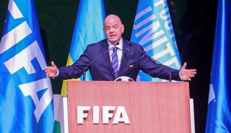 "Njena strast in navdušenje za spremembe sta navdihujoča," pravi predsednik Fife Gianni Infantino. | Foto: Reuters