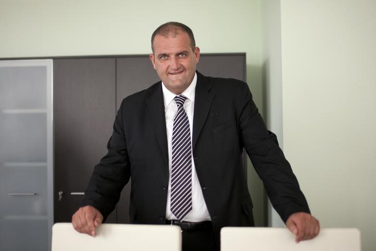 "Uradniki, ki se ukvarjajo s takšnimi projekti, tej nalogi preprosto niso kos," je prepričan predsednik uprave GH Holdinga Blaž Miklavčič. | Foto: Bojan Puhek