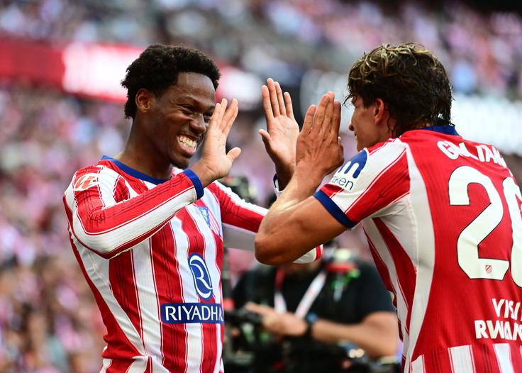Jonathan David je dosegel drugi zadetek za Atletico. Asistenco je prispeval Giuliano Simeone. | Foto: Reuters