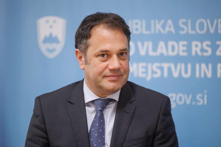 Častne konzule bo nagovoril tudi minister za Slovence v zamejstvu in po svetu. | Foto: STA ,
