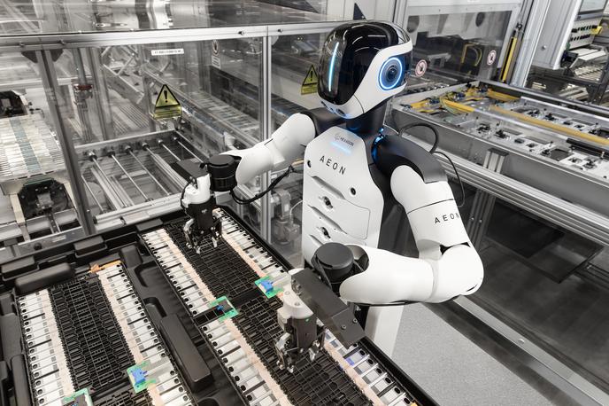 BMW humanoid robot tovarna | Foto BMW