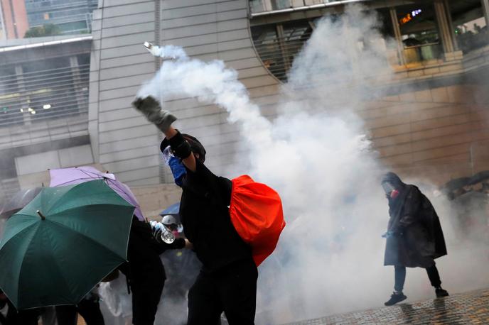 protesti HongKong | Policija je prepovedala za soboto načrtovane množične proteste. | Foto Reuters