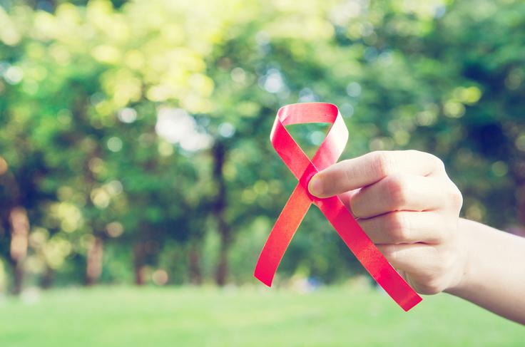V Sloveniji po ocenah NIJZ živi približno tisoč oseb, okuženih s HIV, med njimi pa približno tretjina za svojo okužbo sploh ne ve. | Foto: Thinkstock