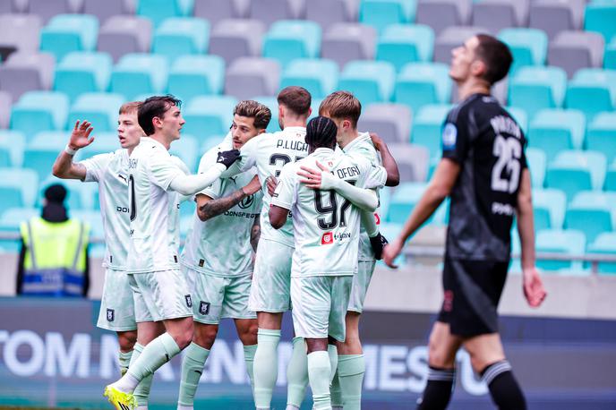 NK Olimpija : Mura 1. SNL | Olimpija je zmagala z 1:0. | Foto Aleš Fevžer