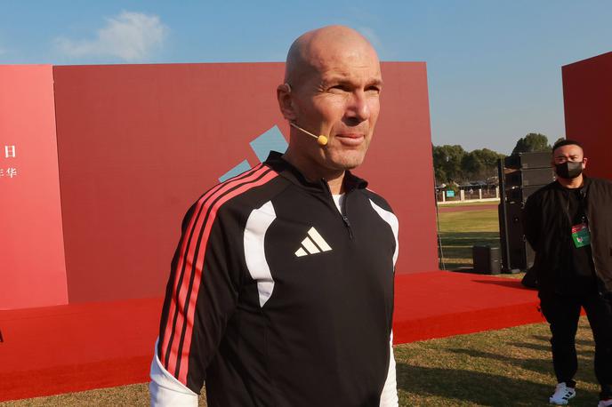 Zinedine Zidane | Zinedine Zidane naj bi Francoze vodil do sredine leta 2030. | Foto Guliverimage