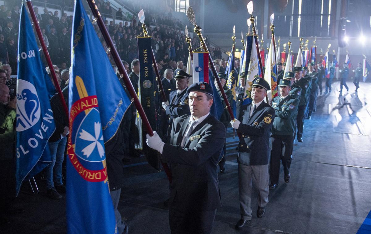 Dan suverenosti | Letošnja osrednja proslava ob omenjenem dnevu bo potekala danes ob 18. uri v Športni dvorani Medvode. Slavnostni govornik bo dekan ljubljanske pravne fakultete Miro Cerar. | Foto STA