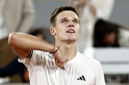 Pariške pravljice brazilskega najstnika je konec, Žiga Šeško suvereno napredoval