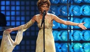Pred letom dni se je poslovila Whitney Houston