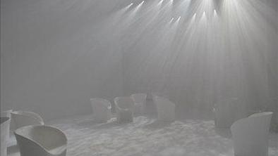 Sanjska predstavitev fotelja Moon