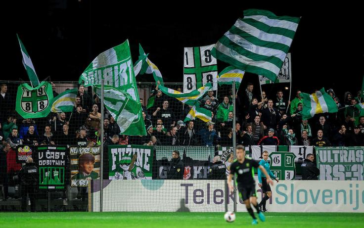 Olimpija bo morala plačati 950 evrov zaradi neprimernega vedenja svojih igralcev in navijačev. | Foto: Vid Ponikvar